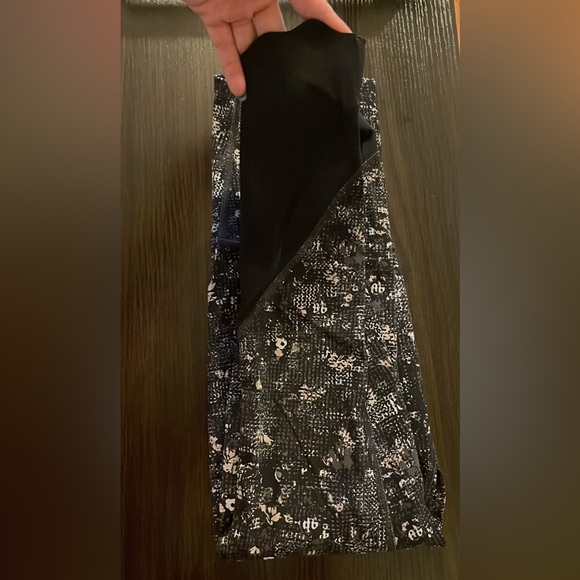 LuLuLemon Leggings - Picture 3 of 3